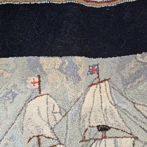 Vintage hand hooked rug with the Mayflower II design.‎ - Picture 9 of 16